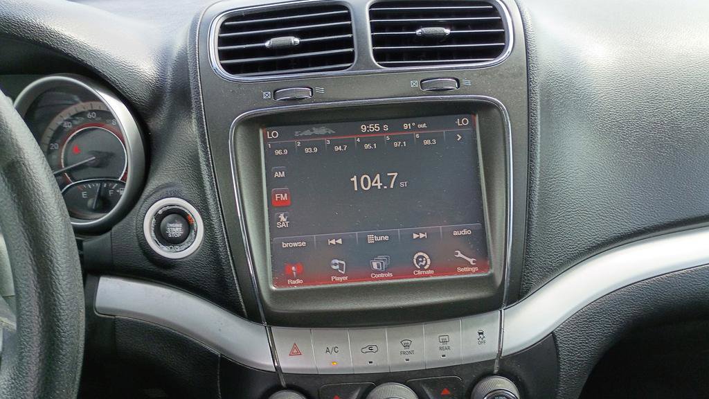 Used 2017 Dodge Journey SXT FWD image 18