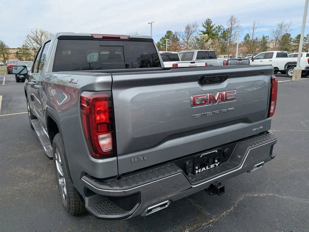 New 2026 GMC Sierra 1500 SLE w/ X31 Off-Road Package AWD/4WD image 6