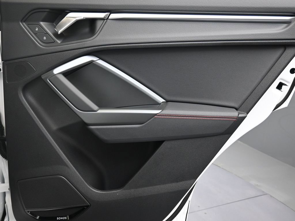 Used 2025 Audi Q3 2.0T Premium Plus w/ Premium Plus Package image 14