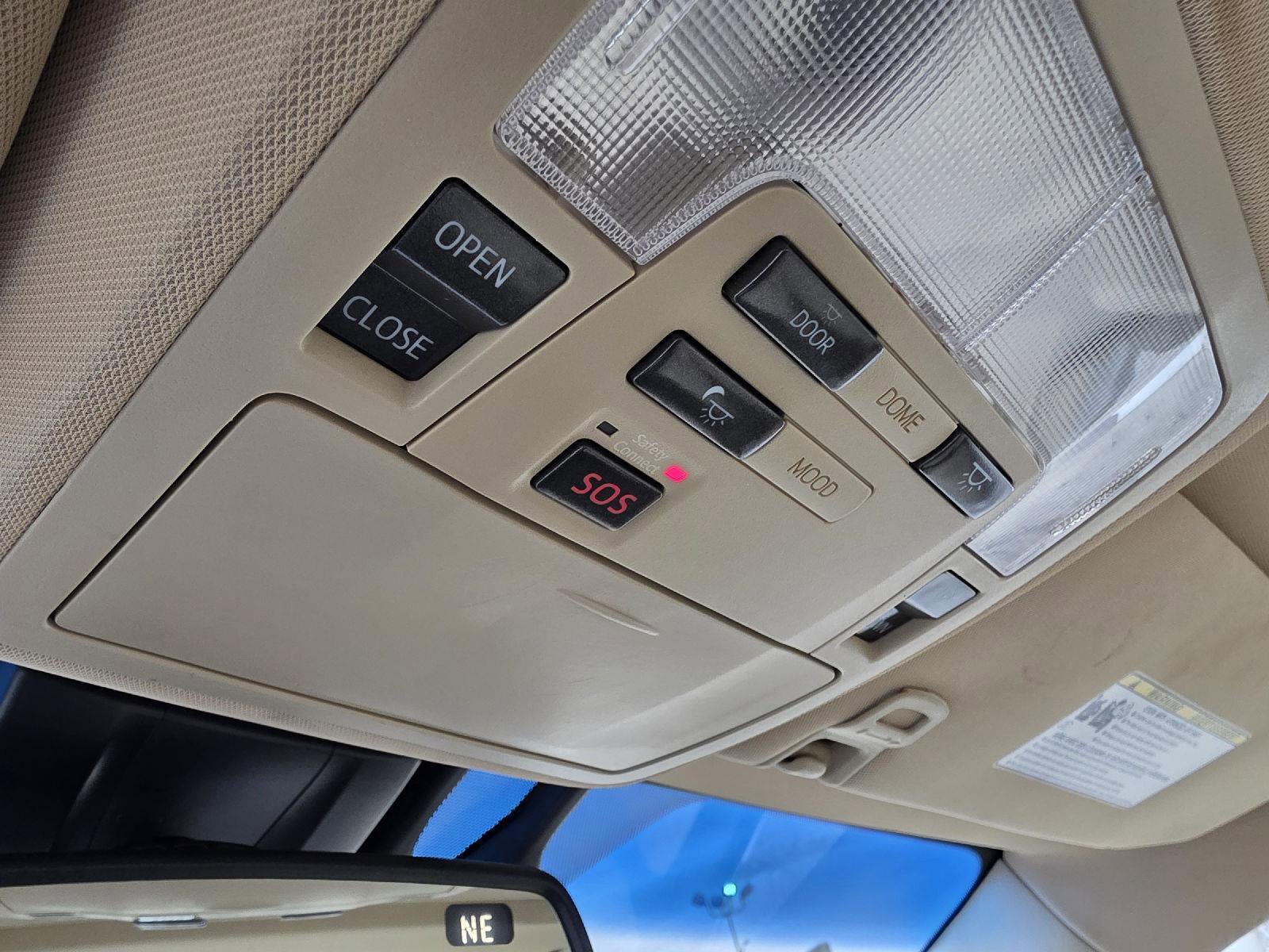 Used 2018 Toyota Avalon Limited FWD image 26