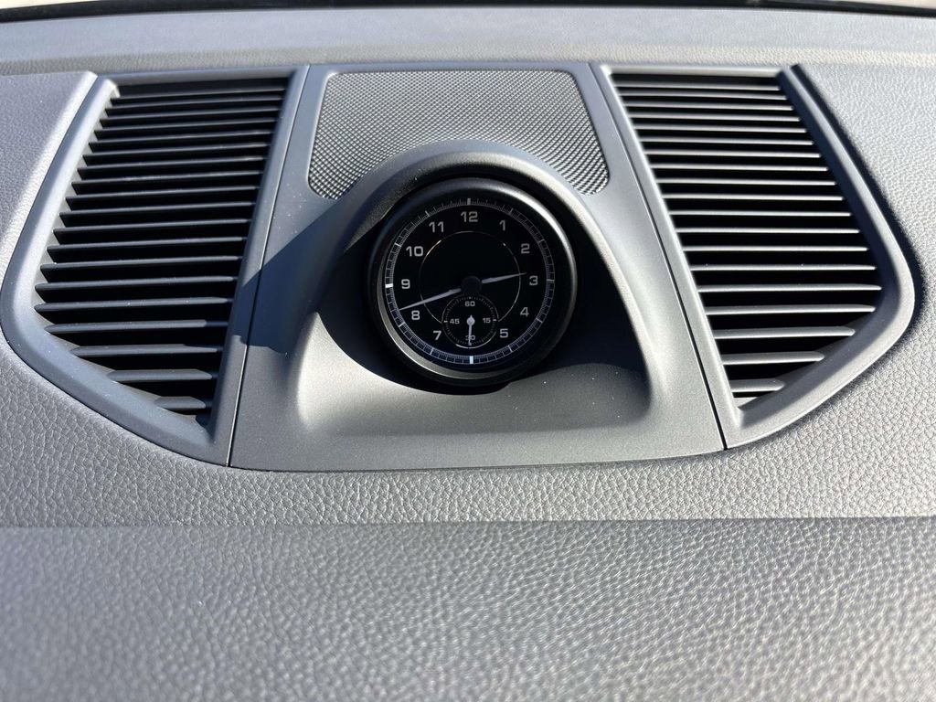 New 2026 Porsche Macan image 37