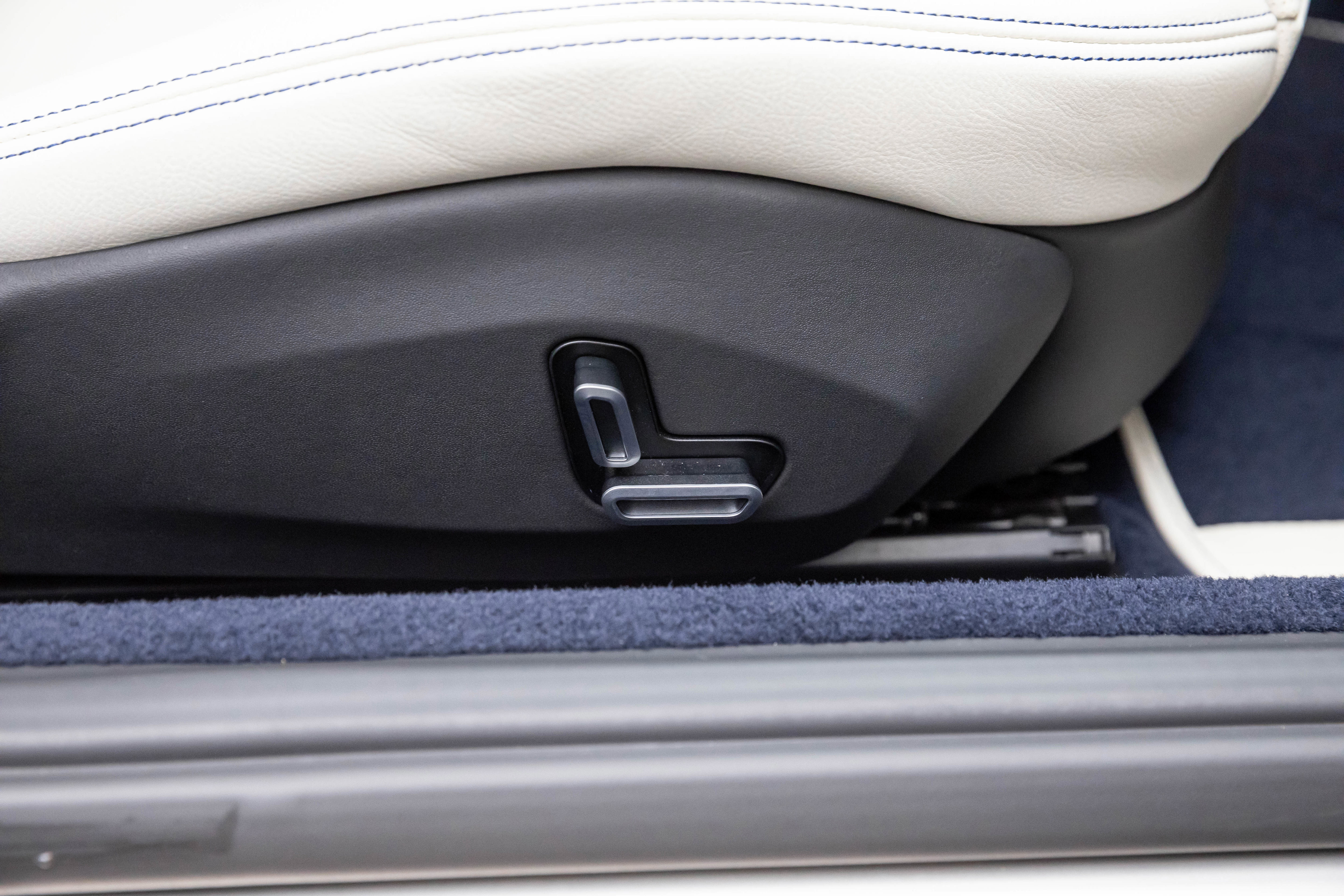 Certified 2023 Ferrari Roma image 38