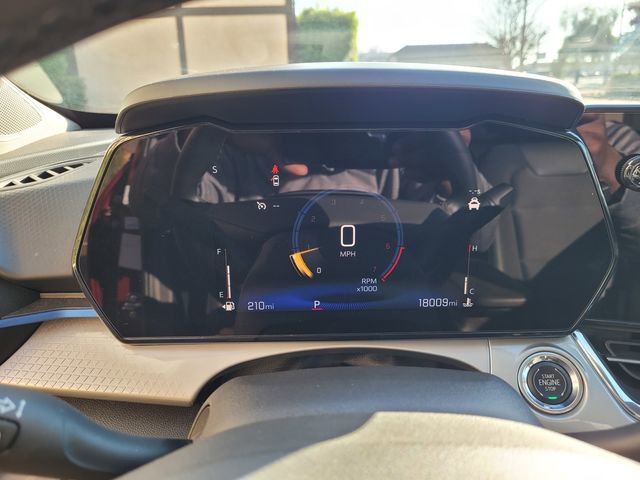 Used 2025 Chevrolet Trax LT w/ LT Convenience Package image 24