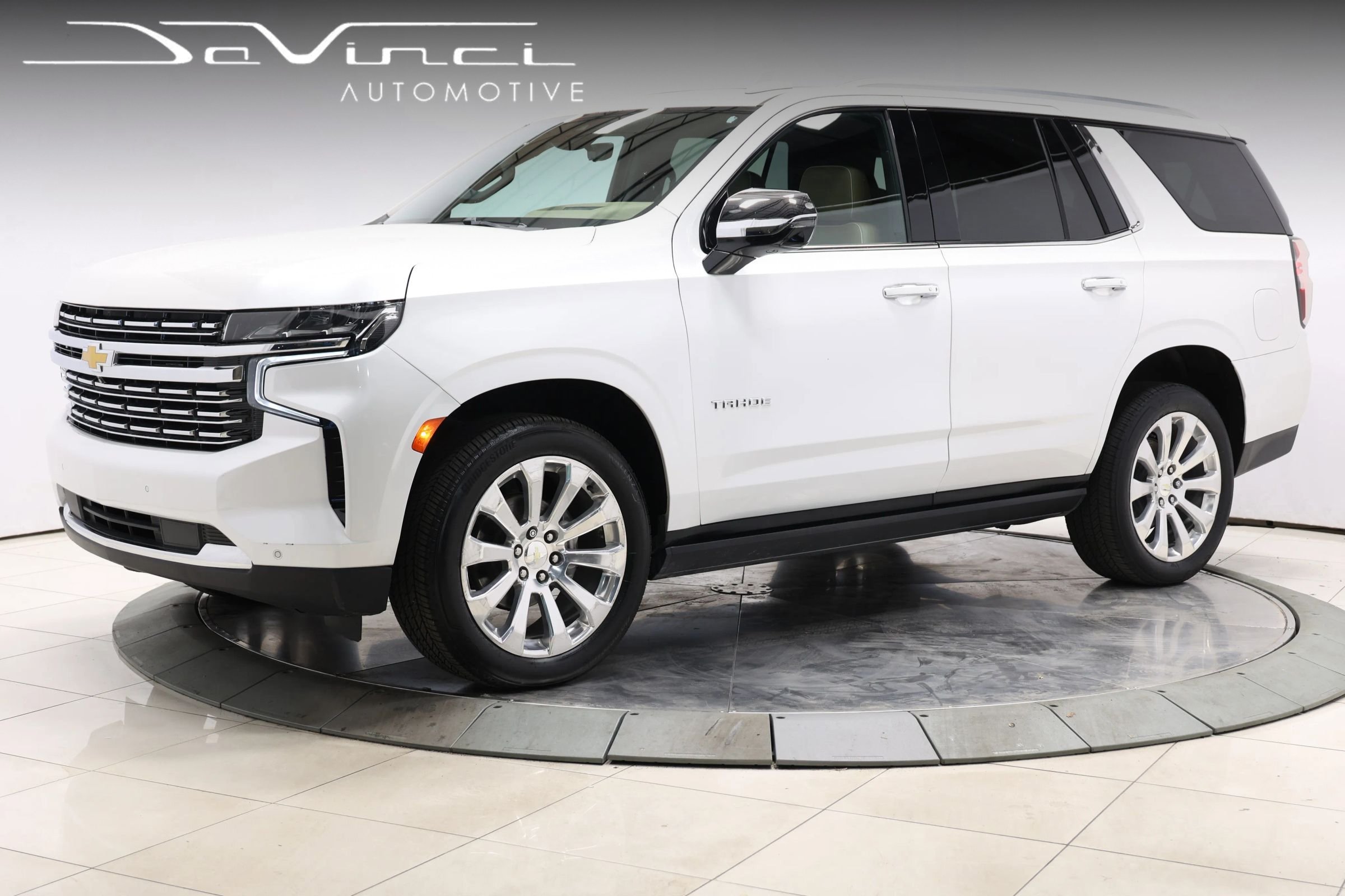 Used 2023 Chevrolet Tahoe Premier RWD image 1