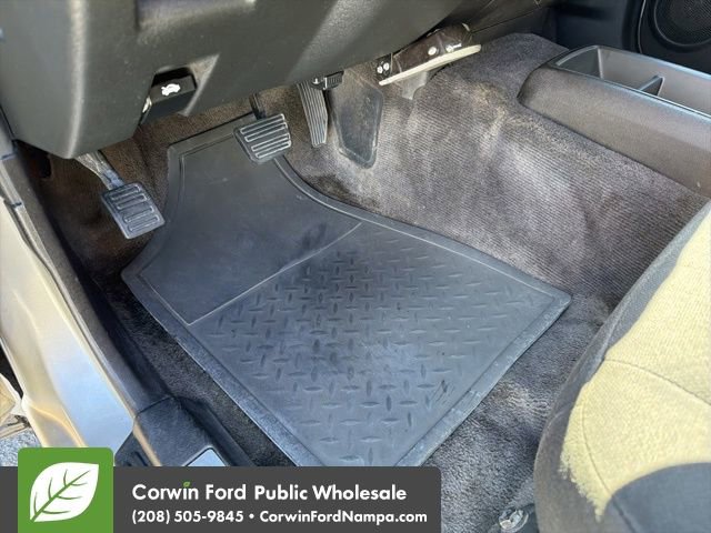 Used 2008 GMC Canyon SLE image 26