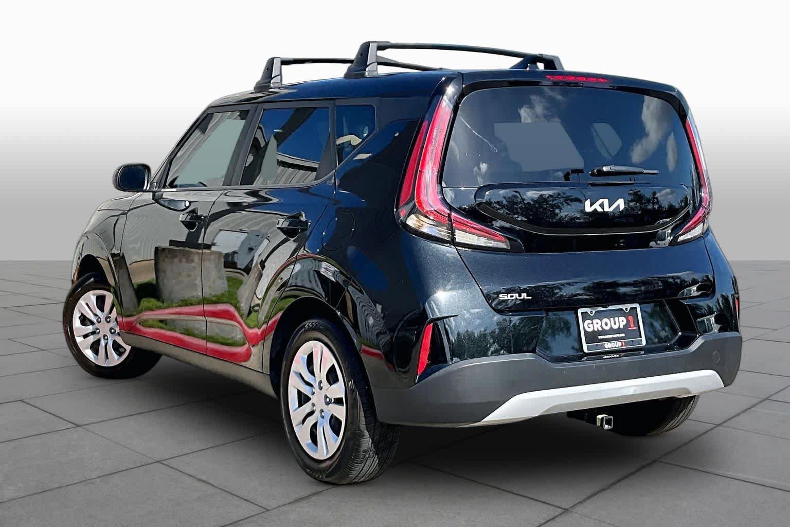 Used 2023 Kia Soul LX FWD image 11