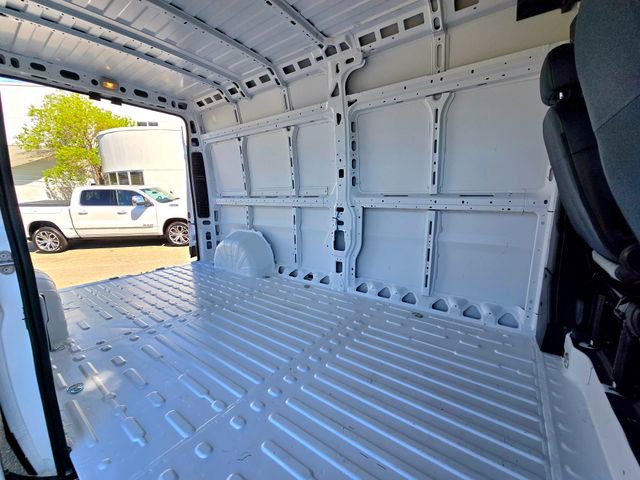 Used 2024 RAM ProMaster 2500 image 16