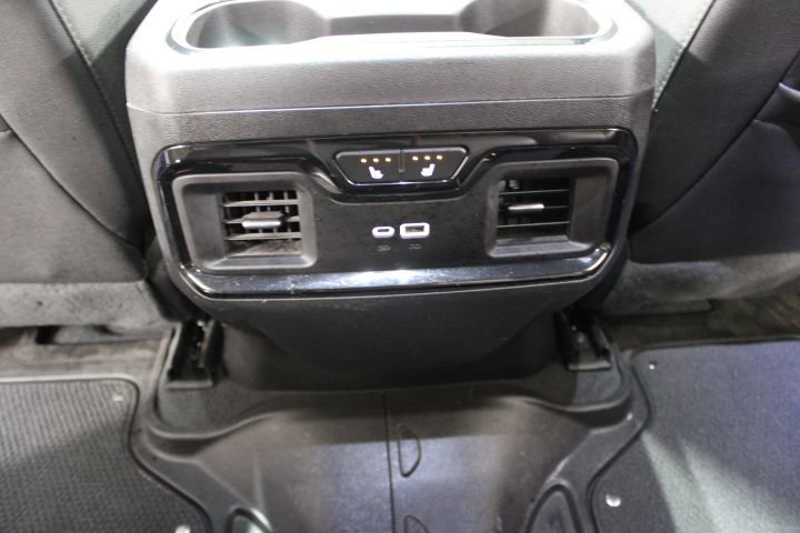 Used 2024 GMC Sierra 2500 AT4 w/ AT4 Premium Plus Package image 23