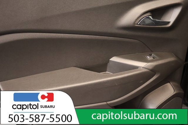 Used 2025 Chevrolet Trax LT FWD image 29