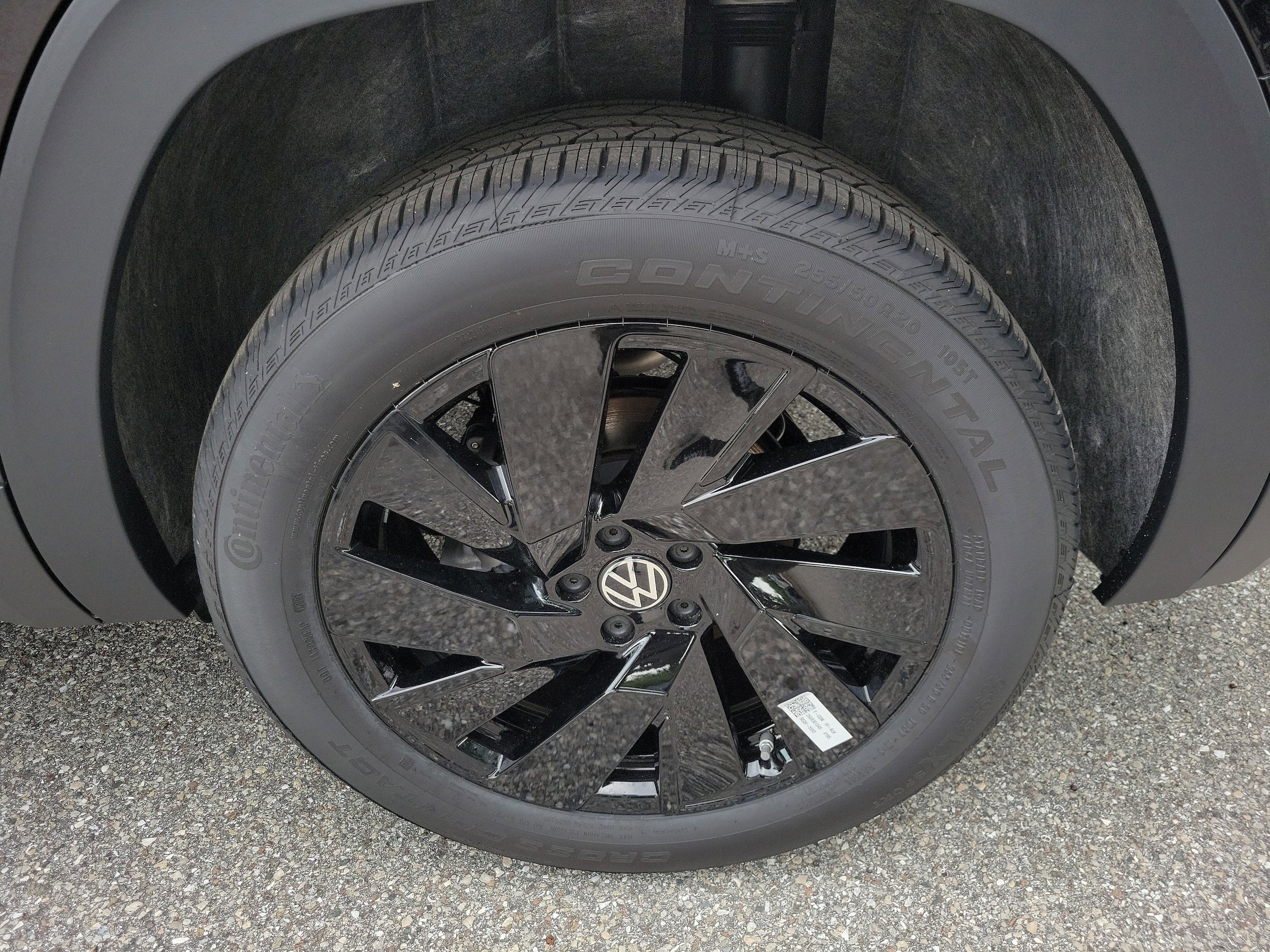 New 2026 Volkswagen Atlas SE FWD image 33