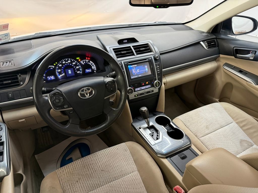 Used 2013 Toyota Camry XLE w/ Convenience Pkg image 9