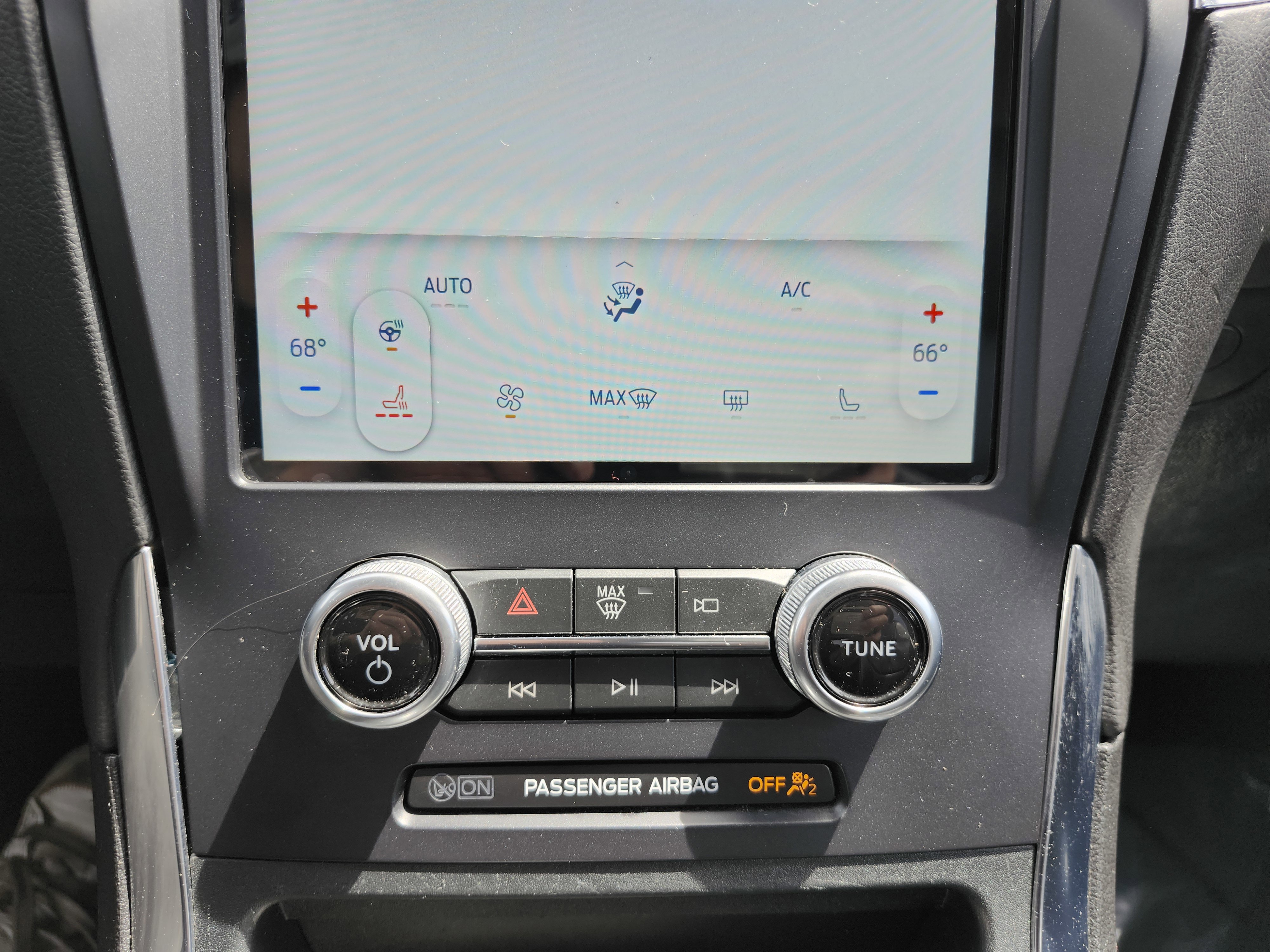 Used 2022 Ford Edge Titanium AWD/4WD image 35