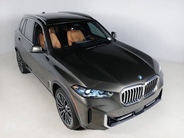 Used 2024 BMW X5 xDrive40i w/ Premium Package AWD/4WD image 32