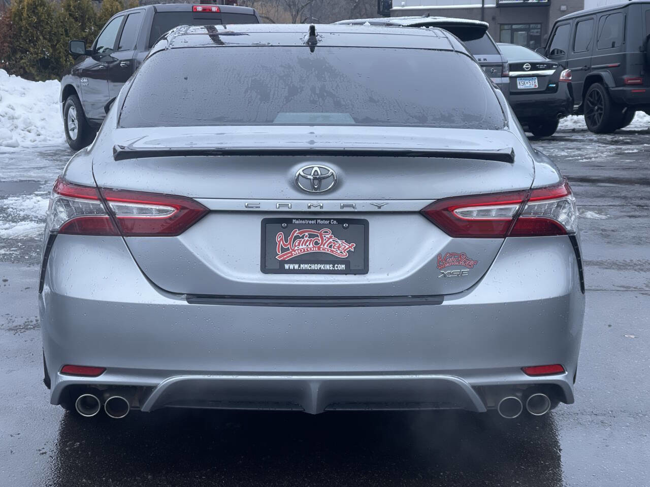 Used 2020 Toyota Camry XSE image 6