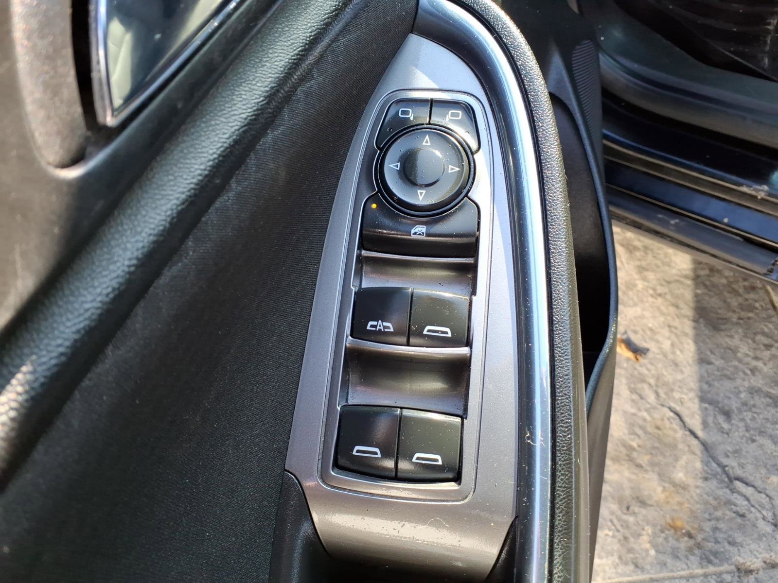 Used 2017 Chevrolet Malibu LT image 14