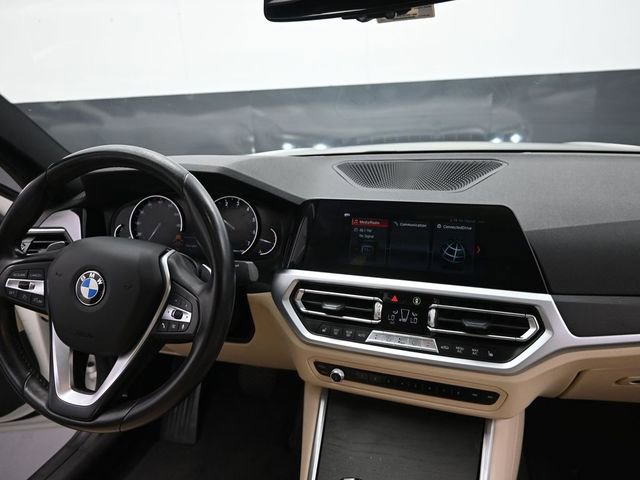 Used 2019 BMW 330i Sedan w/ Driving Assistance Package image 17