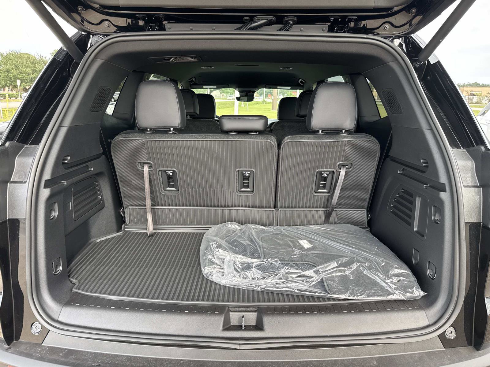 New 2026 GMC Acadia Elevation w/ Black Edition image 11