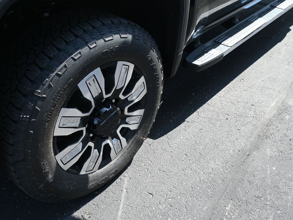 New 2026 GMC Sierra 3500 Denali w/ Denali Reserve Package image 12