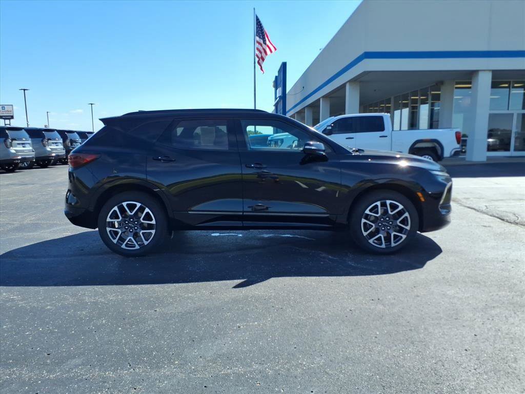 Certified 2023 Chevrolet Blazer RS w/ Enhanced Convenience Package image 6