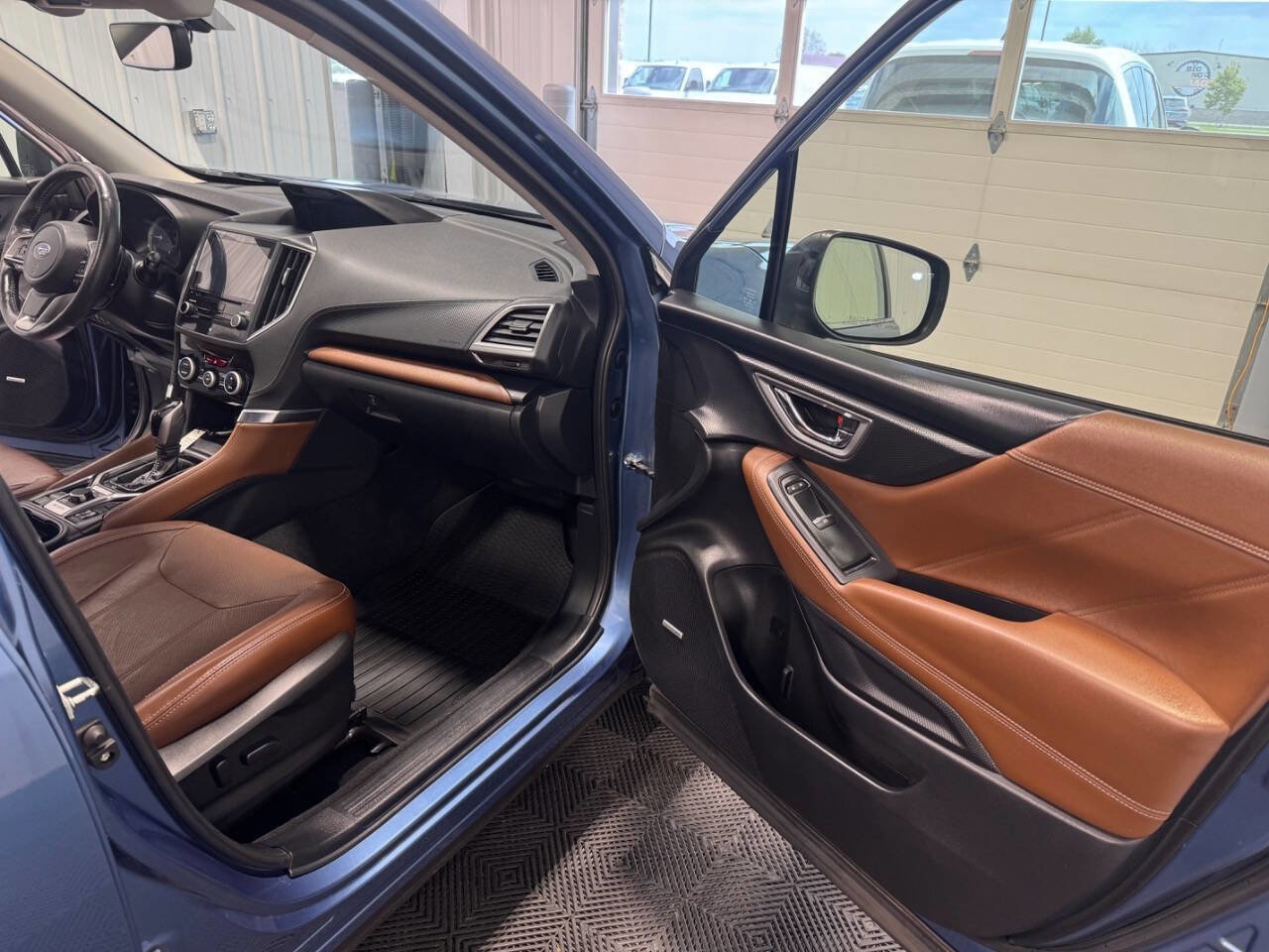 Used 2019 Subaru Forester Touring AWD/4WD image 25