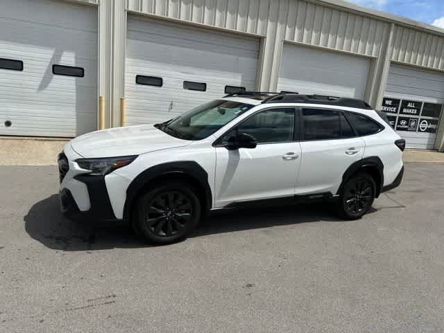Used 2023 Subaru Outback Onyx Edition AWD/4WD image 16