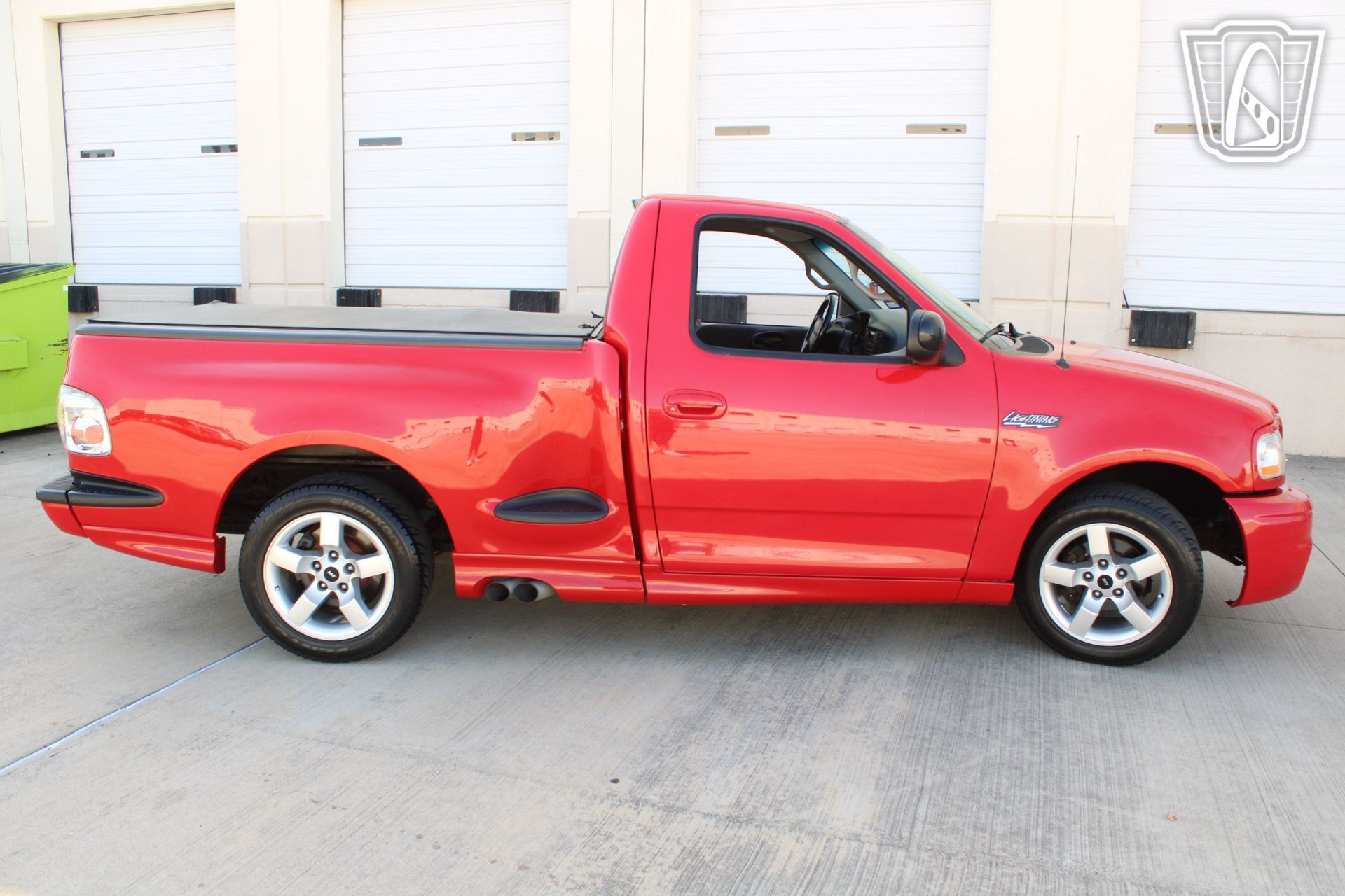 Used 2001 Ford F150 Lightning RWD image 32