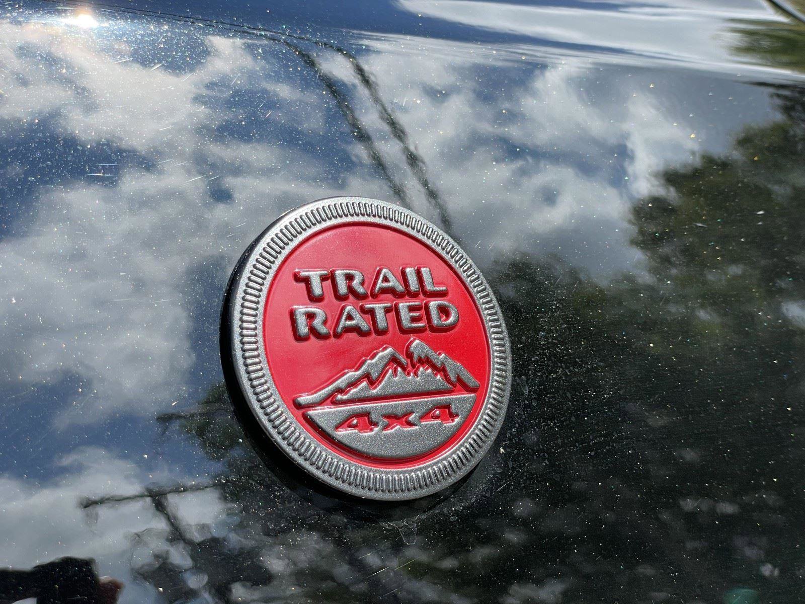 Used 2025 Jeep Compass Trailhawk w/ Trailhawk Elite Group image 50