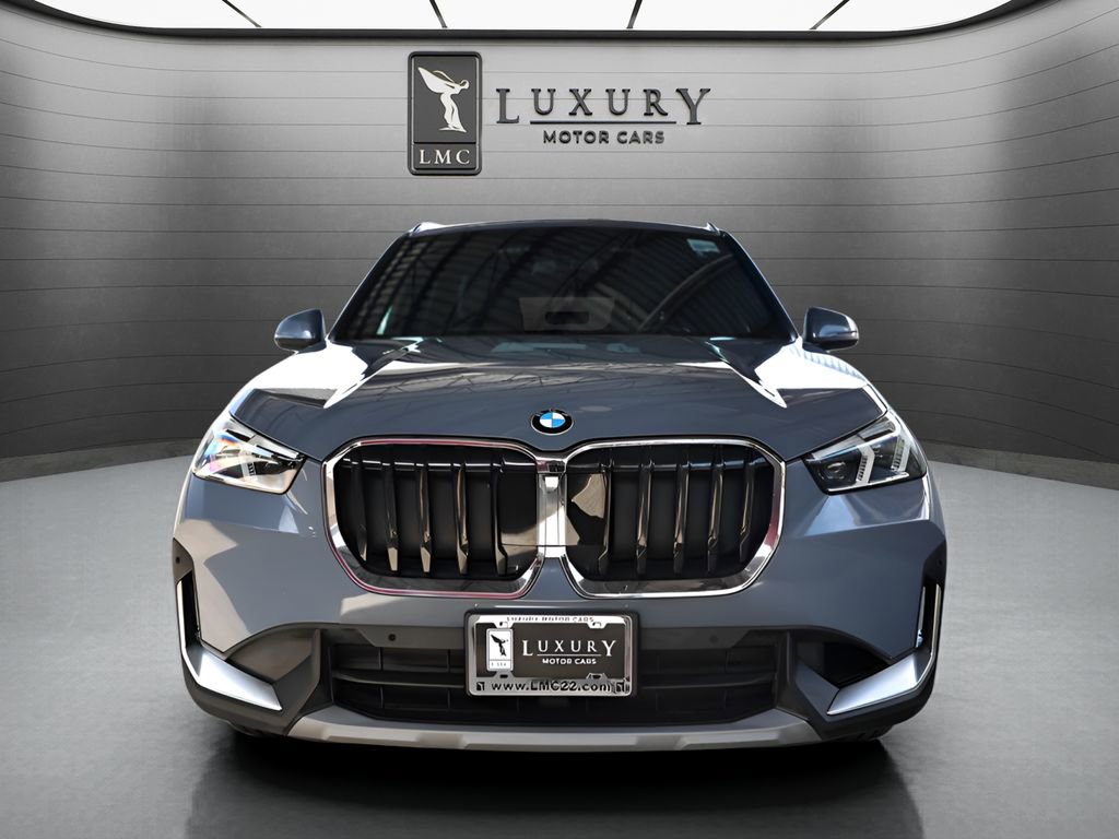 Used 2023 BMW X1 xDrive28i w/ Convenience Package image 3
