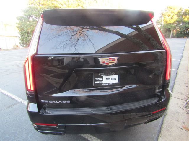 Used 2025 Cadillac Escalade ESV Sport w/ Touring Package image 4