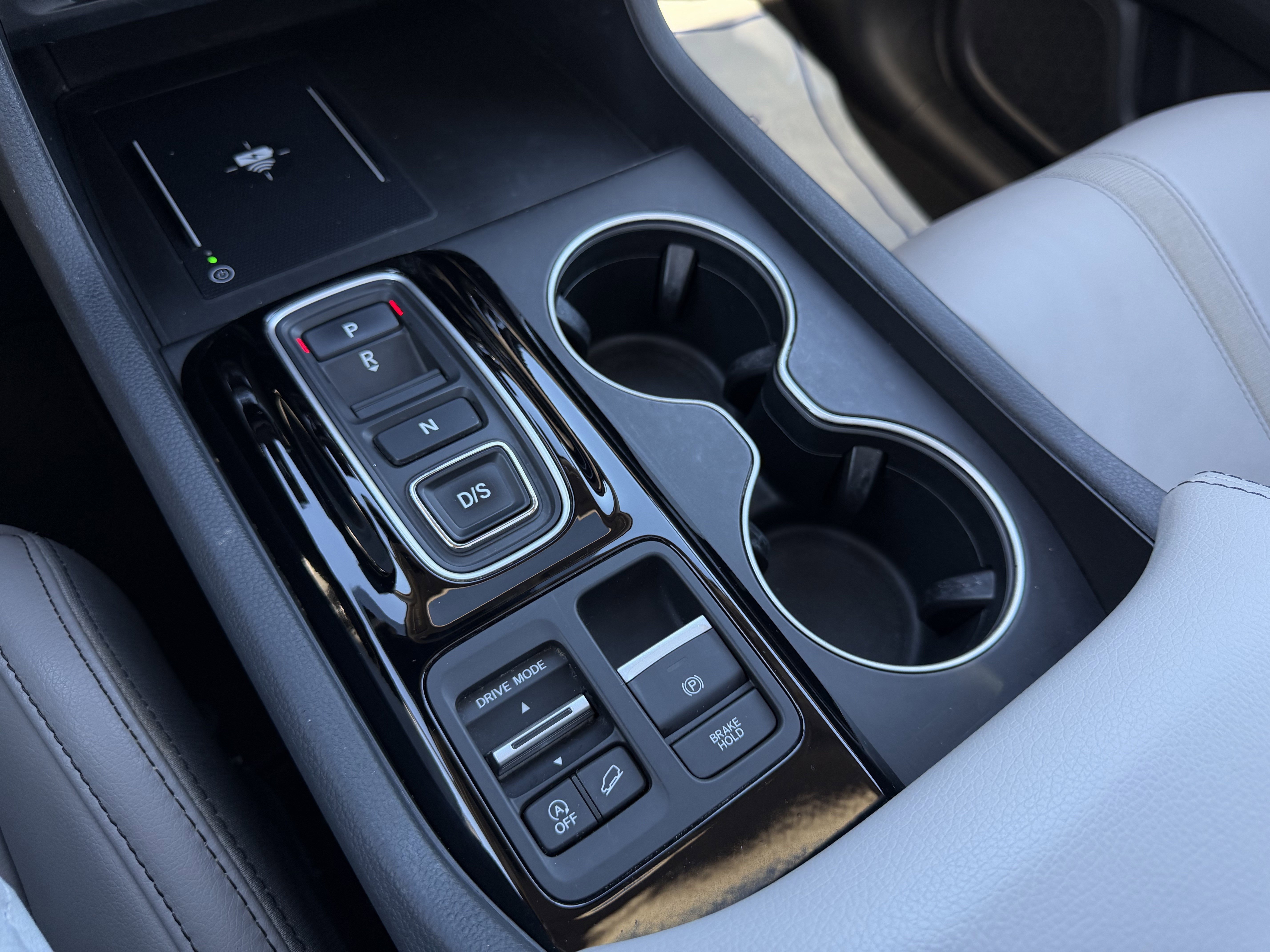 Certified 2024 Honda Pilot Touring image 18