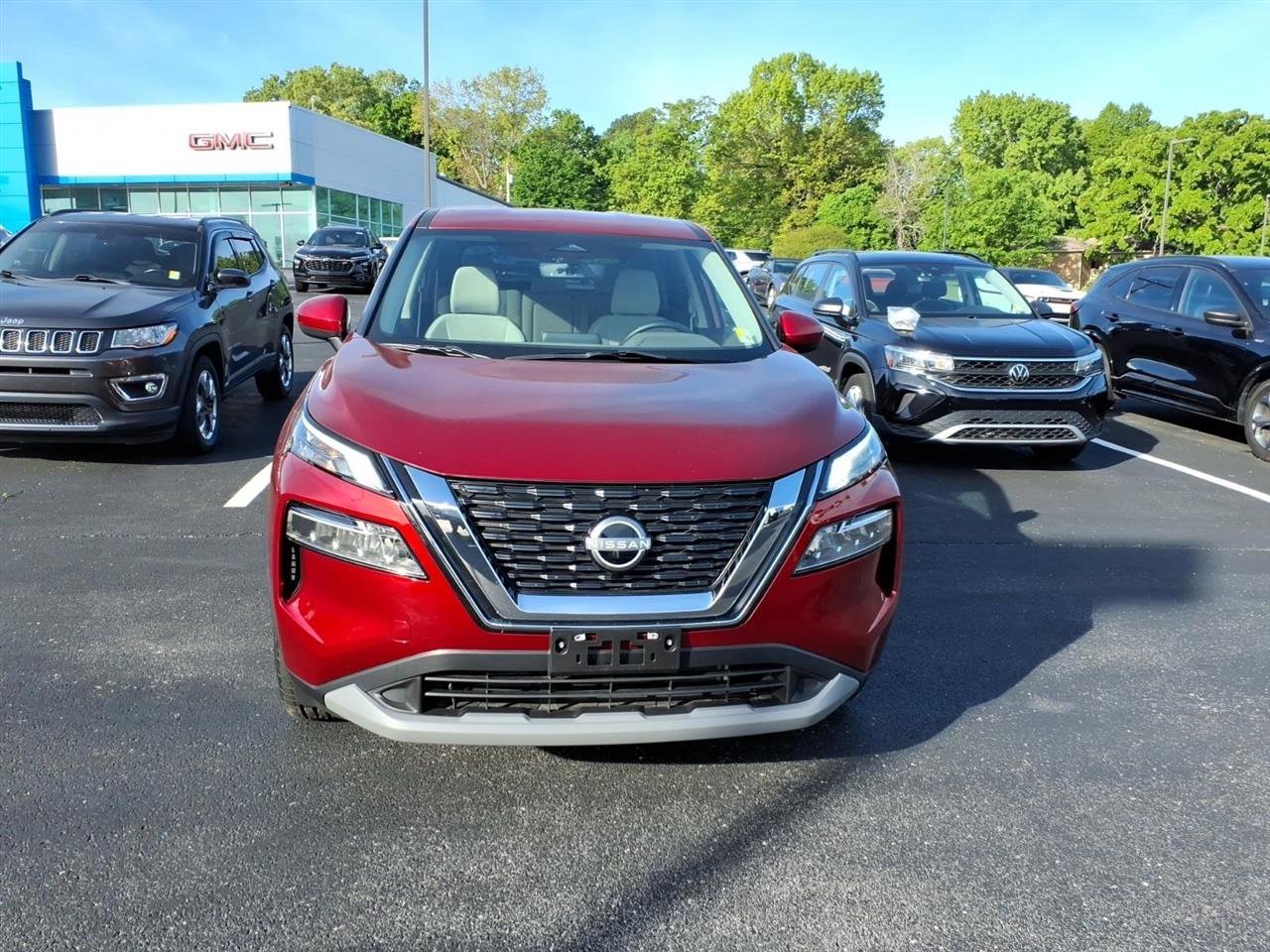 Used 2023 Nissan Rogue SV FWD video 2