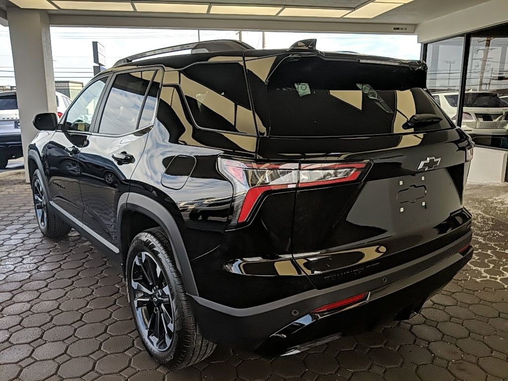 Used 2026 Chevrolet Equinox RS image 9