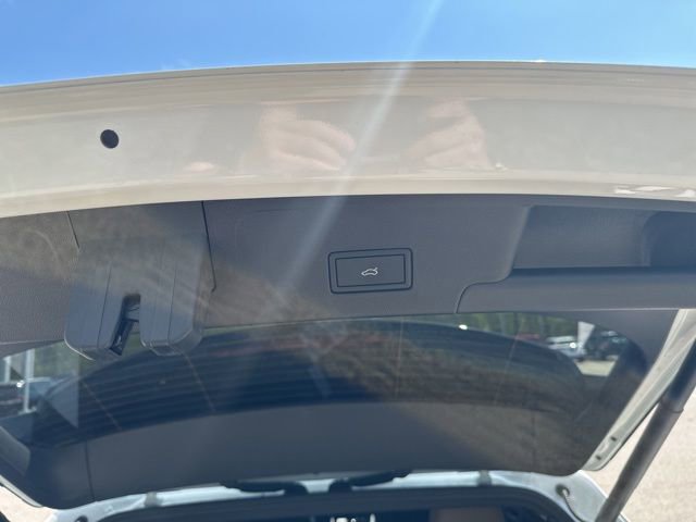 New 2026 Volkswagen Atlas Cross Sport SE AWD/4WD image 9