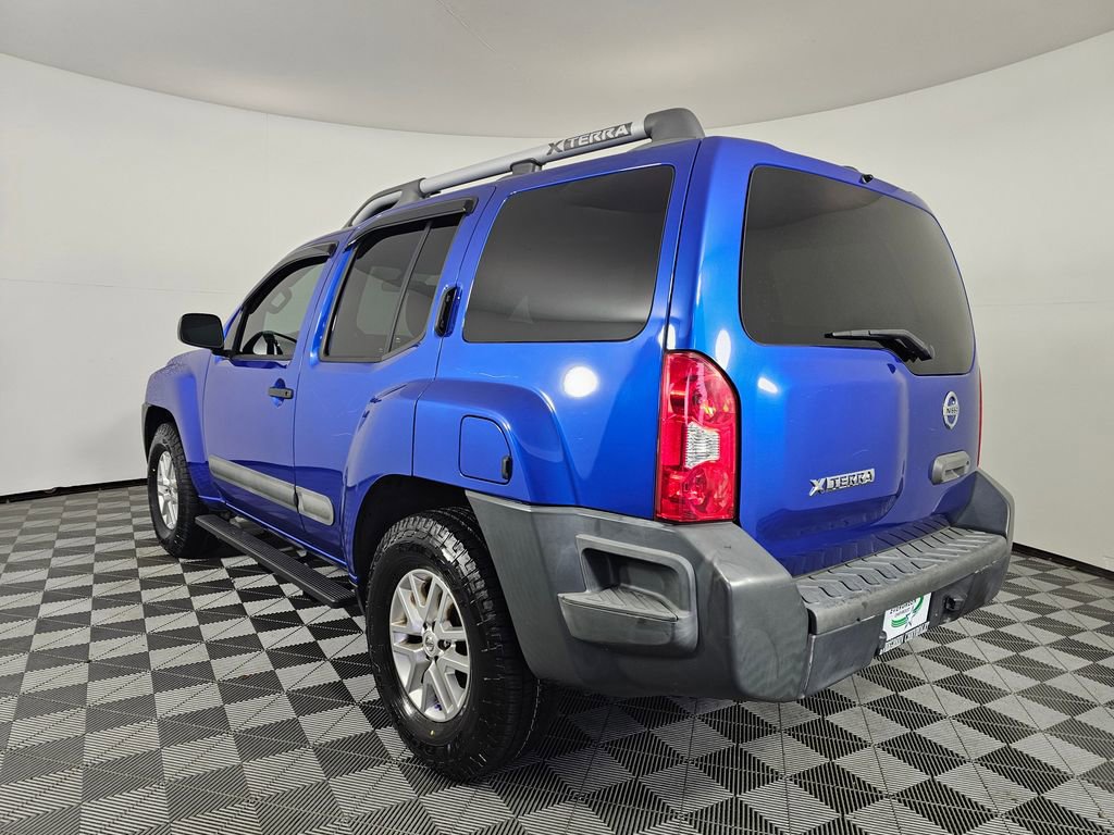 Used 2015 Nissan Xterra S image 5