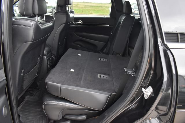 Used 2012 Jeep Grand Cherokee SRT8 w/ Luxury Group II AWD/4WD image 22