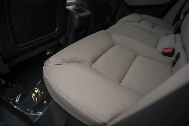 New 2026 Volvo XC60 B5 Plus w/ Protection Package Premier image 32