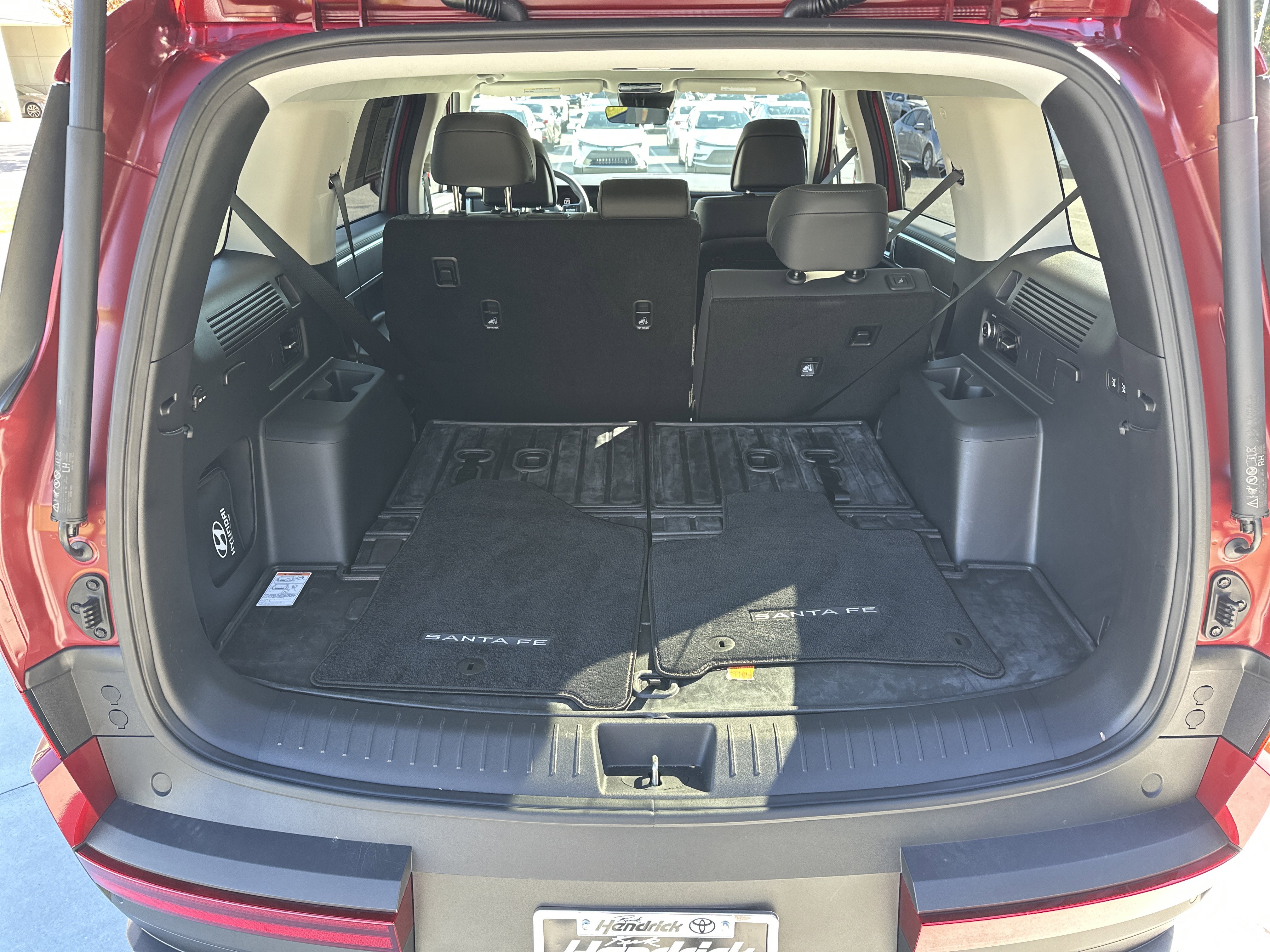 Used 2025 Hyundai Santa Fe SEL image 32