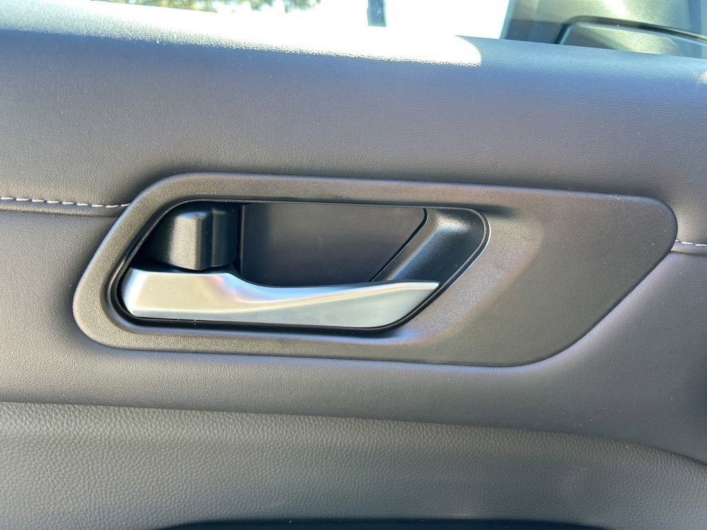 New 2026 Nissan Pathfinder SL w/ SL Premium Package image 19