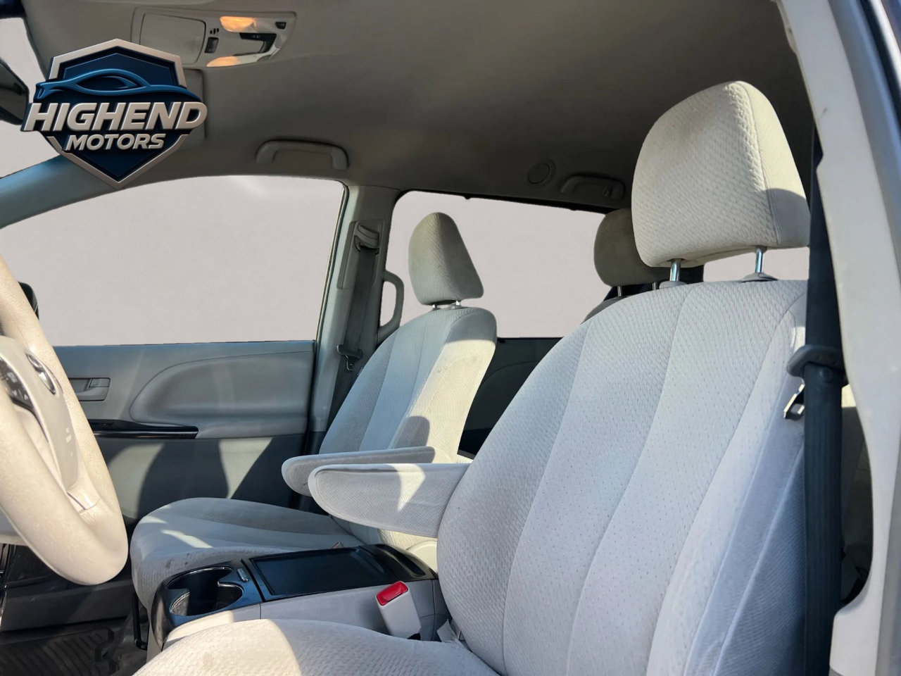 Used 2013 Toyota Sienna LE image 15