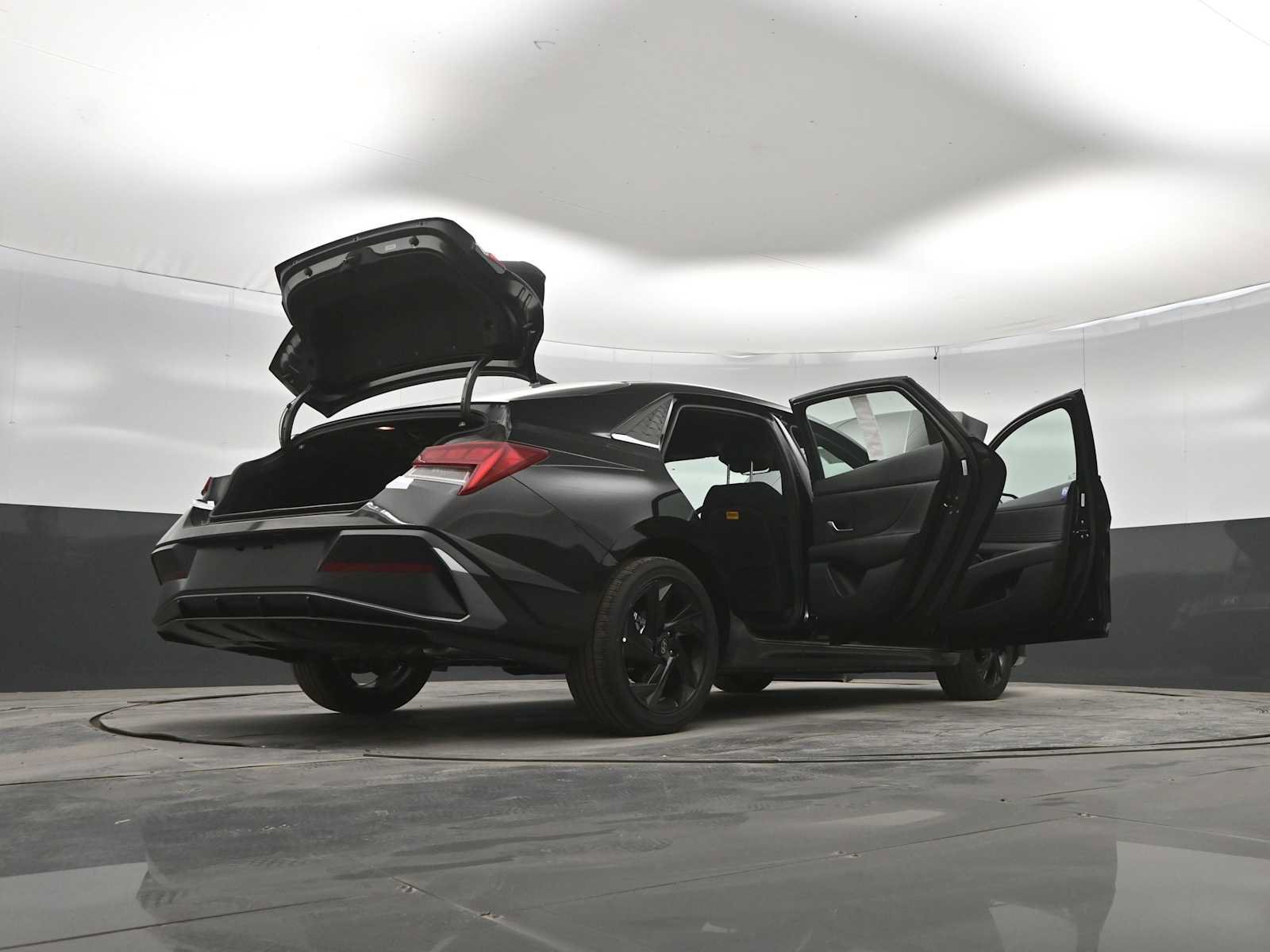 New 2026 Hyundai Elantra SEL Sport FWD image 44