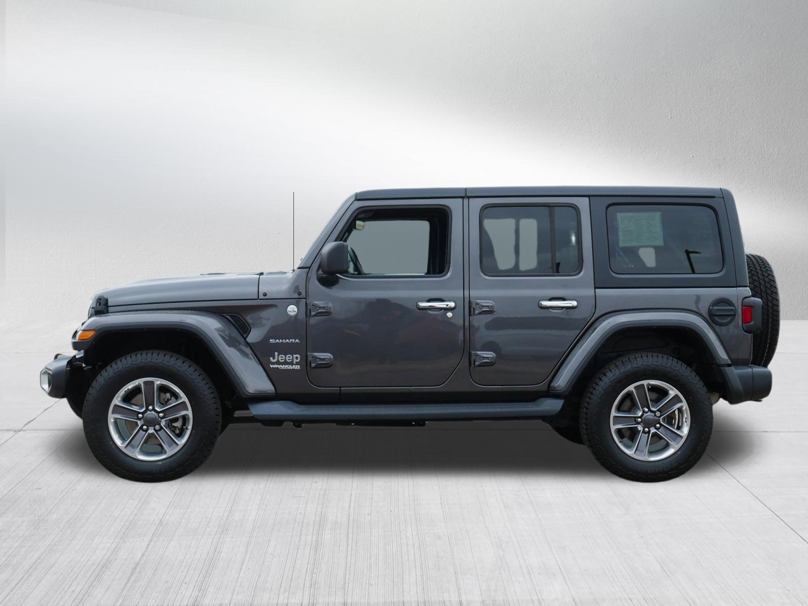 Used 2020 Jeep Wrangler Unlimited Sahara image 4
