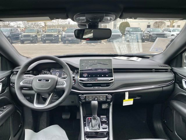 New 2026 Jeep Compass Latitude w/ Sun and Sound Group image 22