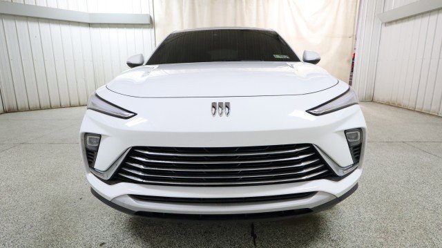 Used 2024 Buick Envista Preferred w/ Convenience I Package image 7