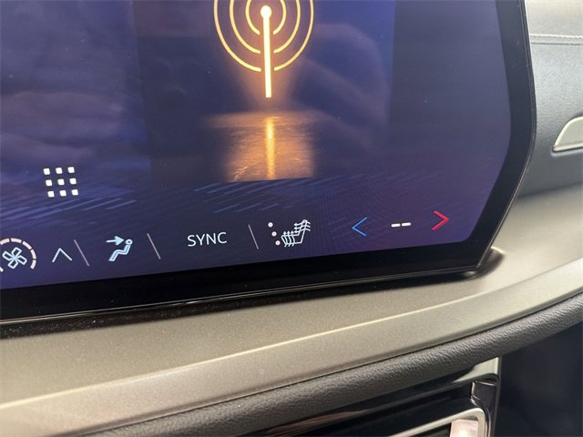 Certified 2025 Chevrolet Traverse LT image 33