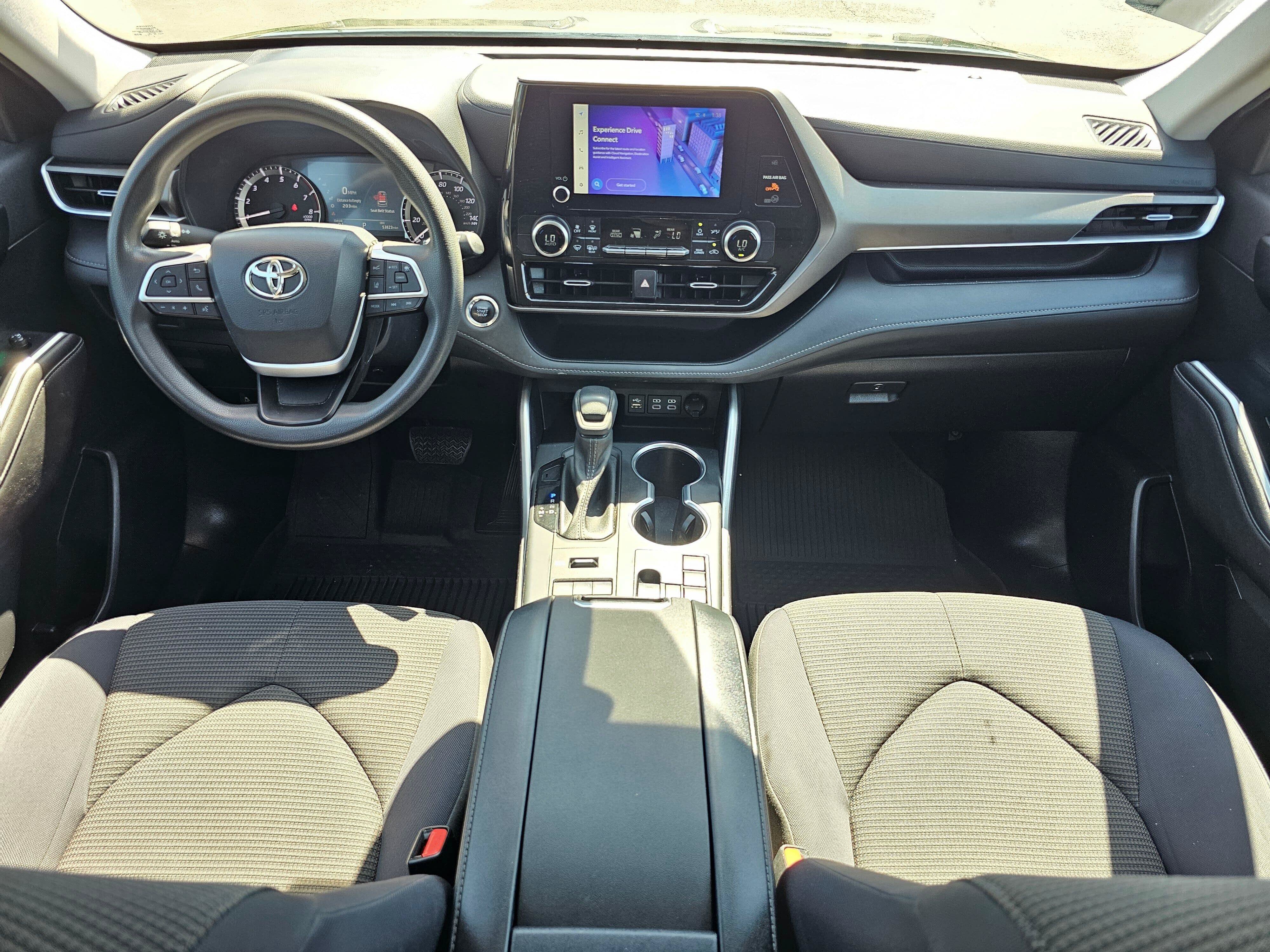 Used 2023 Toyota Highlander L AWD/4WD image 15