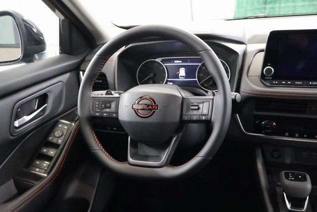 New 2026 Nissan Rogue SV AWD/4WD image 15