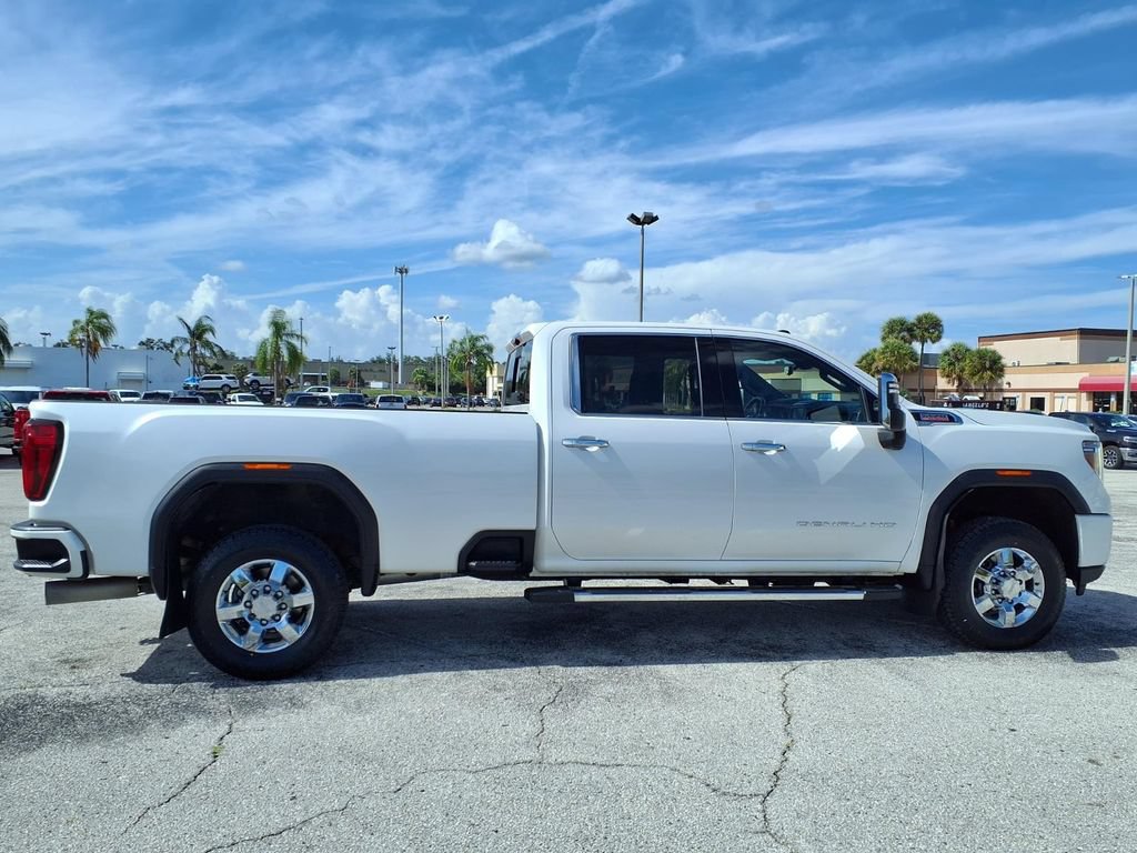 Used 2021 GMC Sierra 3500 Denali w/ Denali Ultimate Package AWD/4WD image 8