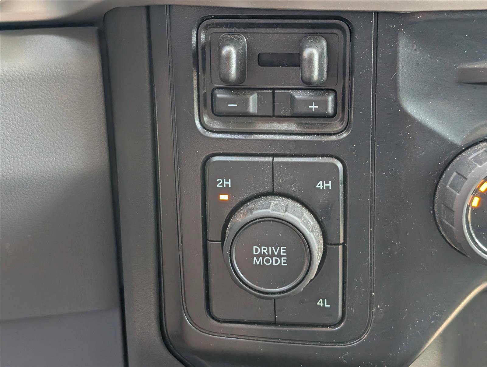 Used 2026 Ford F350 XLT AWD/4WD image 25