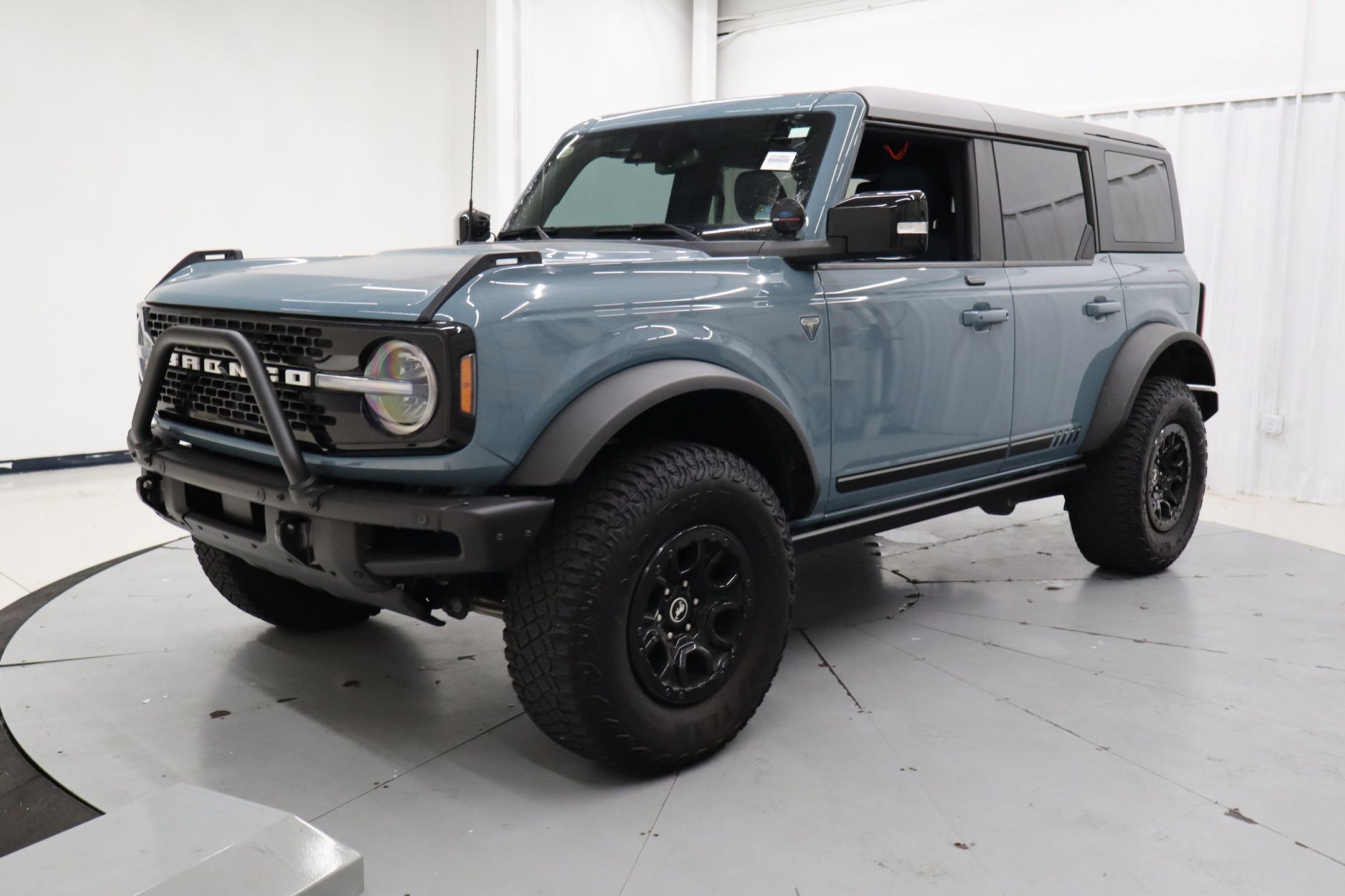 Used 2021 Ford Bronco First Edition image 10