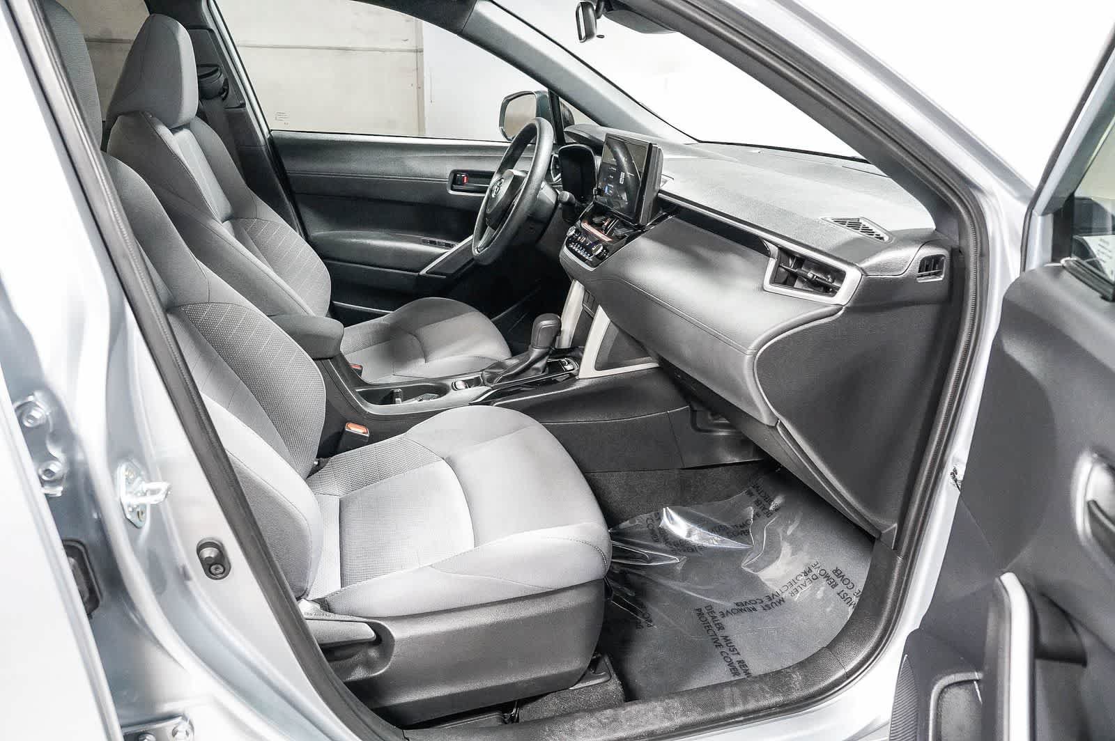 Certified 2025 Toyota Corolla Cross AWD Hybrid image 17
